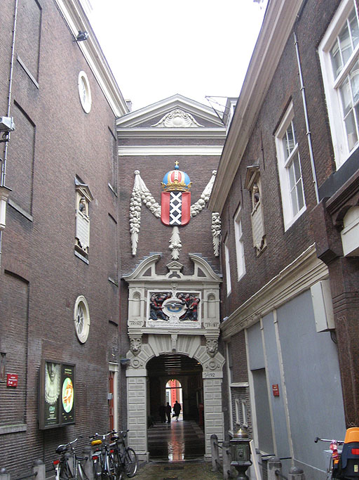 Amsterdam xxx cross