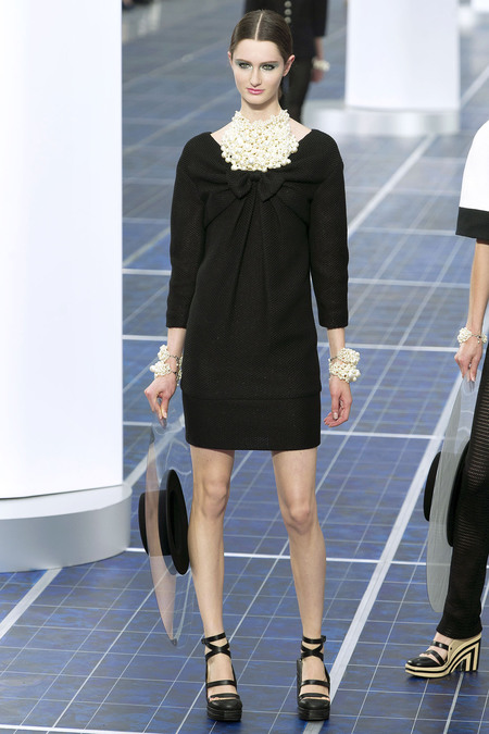 chanel spring 2013 ready to wear collection black dress