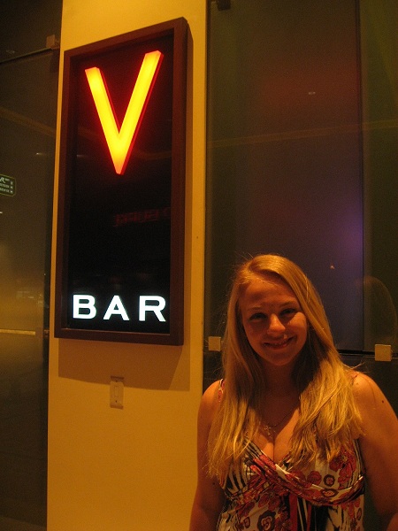 v bar in venetian las vegas