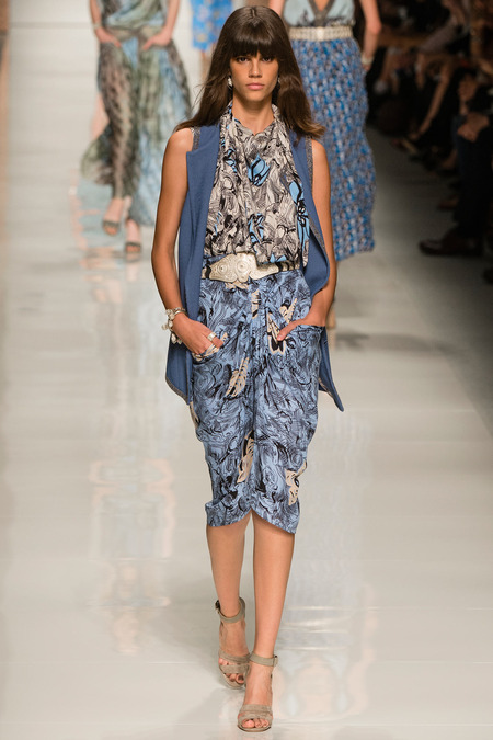 Etro blue skirt and blouse for Spring 2014