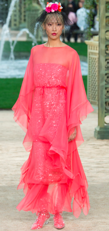 Chanel pink evening couture dress for Oscars 2018 red carpet